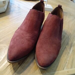 Lucky Brand Joelle Sz 9.5 Rustic Red Suede Leather Bootie Pointed Toe 1.5" Heel